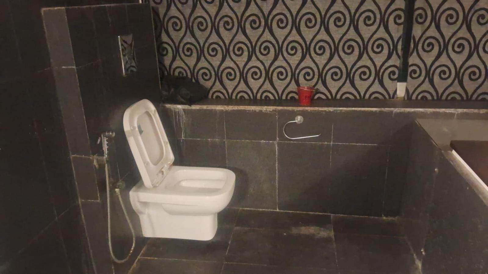 Tvh Park Rozalia Hostel Madras Buitenkant foto